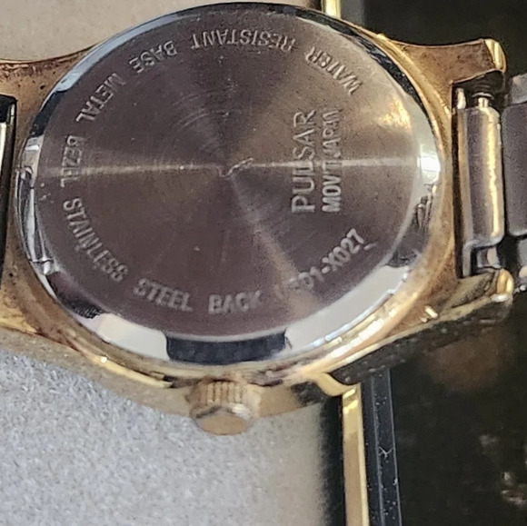 Pulsar ladies watch new in box - Picture 5 of 5